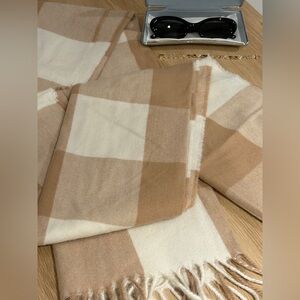 tan and cream plaid scarf